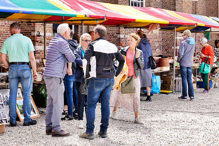 Rommelmarkt 2022 Waarder_220